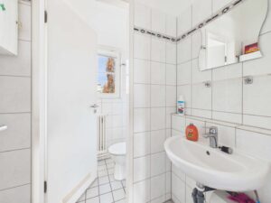 WC 2