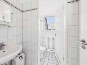 WC 1
