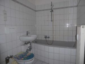 Bad mit Wanne